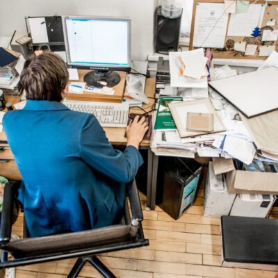 Office Decluttering: How to Easily Identify Office Junk for Removal
